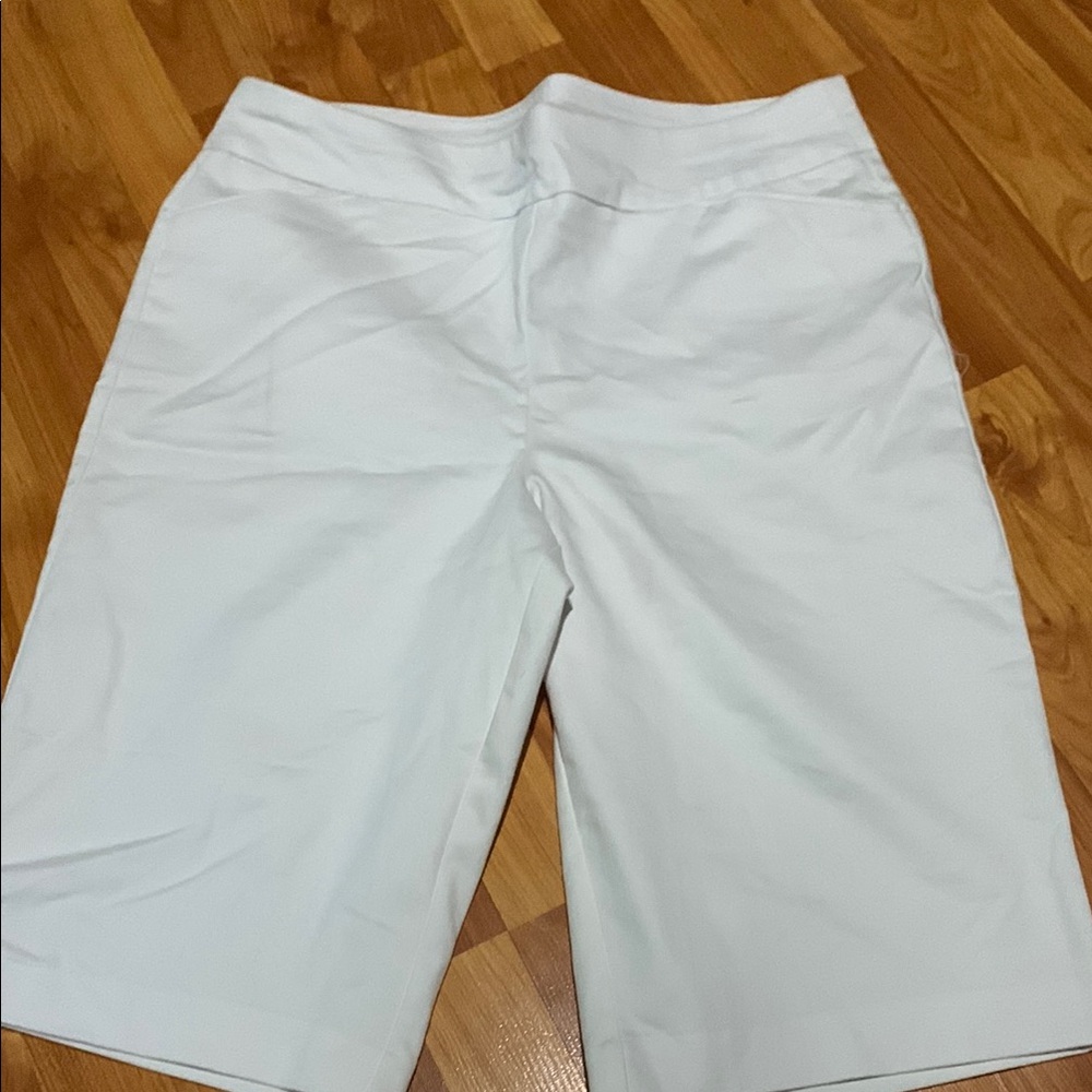 Croft & Barrow Bermuda size 18
